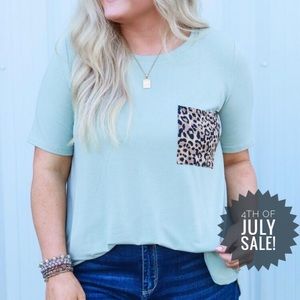 NWOT 1XL Olive & Leopard Shirt 💚